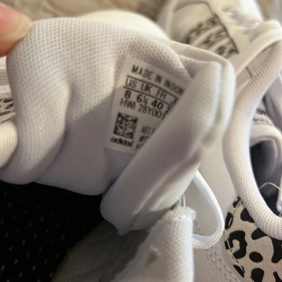 ADIDAS cheetah sneakers - Picture 4 of 5